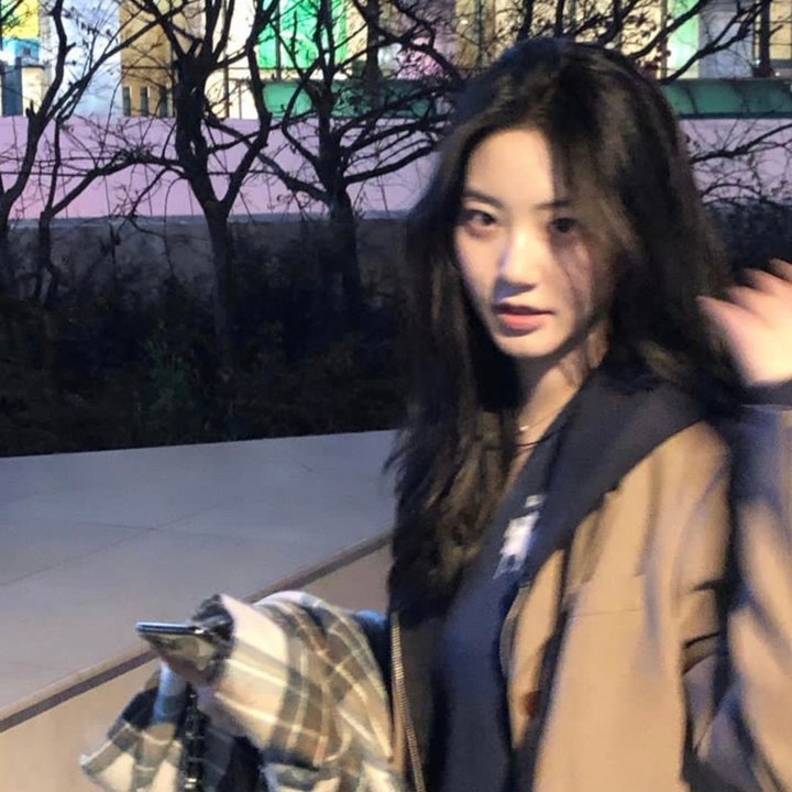 下午一点的她