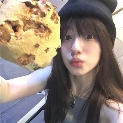 蕾哈娜内衣秀2